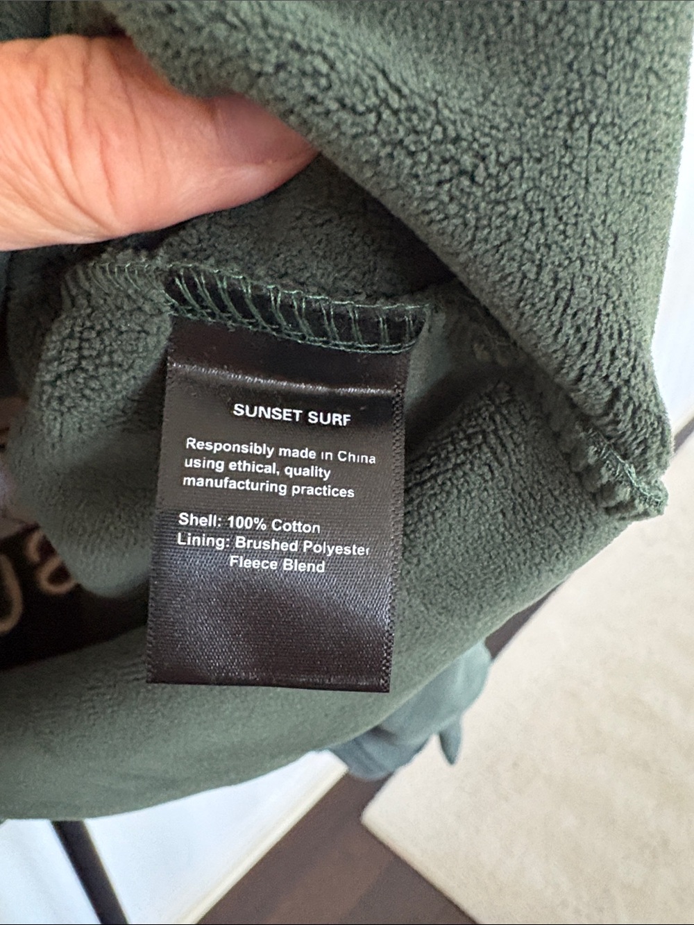 Sunset Coastal Explore Hoodie NWT Size S - Picture 9 of 10